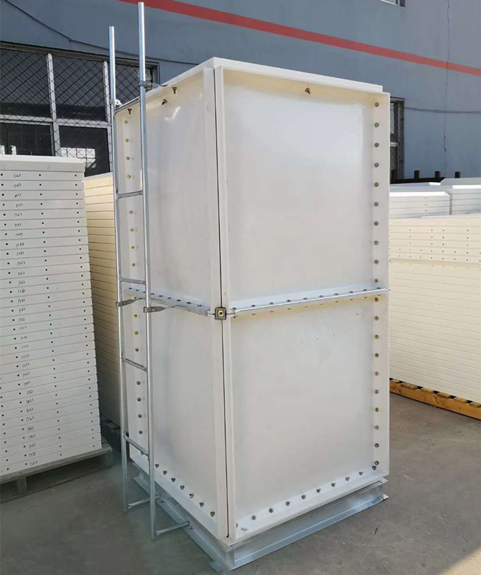 玻璃鋼水箱是如何設(shè)計(jì)的？