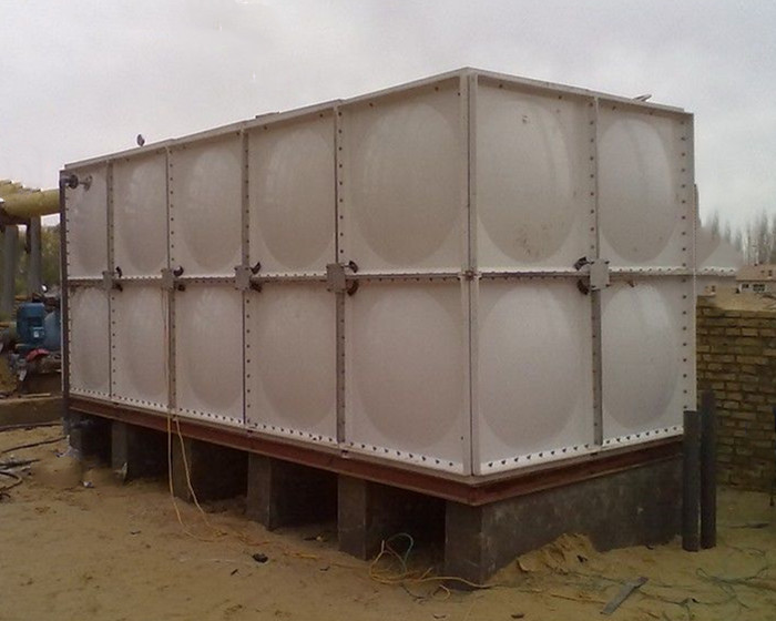 玻璃鋼水箱結構優(yōu)勢分析