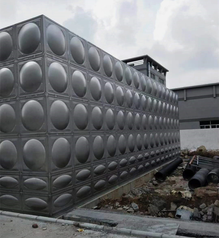 秋季的不銹鋼水箱保養工作需重視