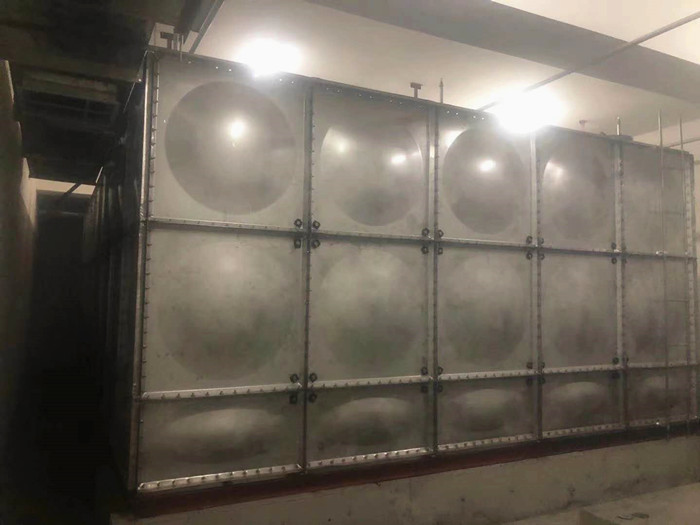 再次強調鍍鋅水箱的安裝