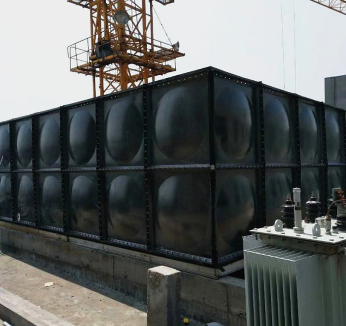 低價格的搪瓷鋼板水箱經(jīng)特殊工藝非常受歡迎