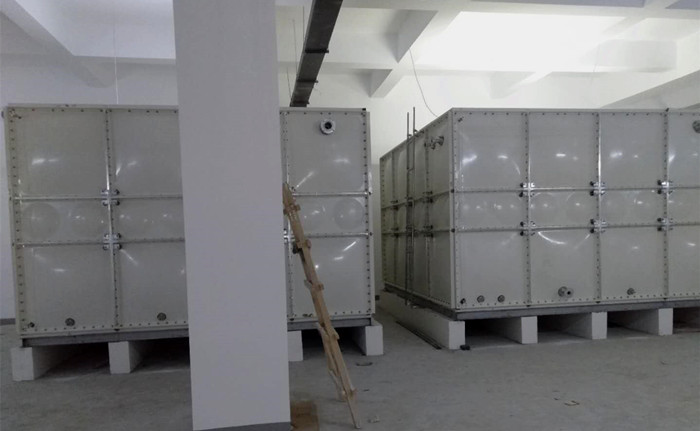 玻璃鋼水箱為什么大都采用方形的呢？