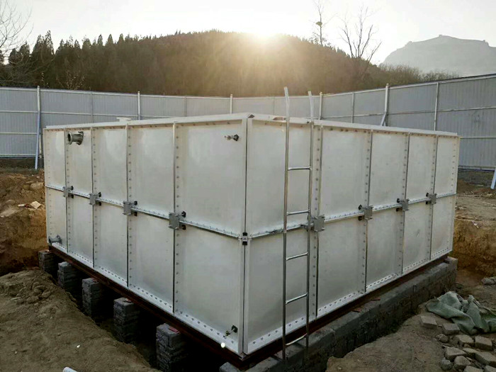 提前了解玻璃鋼水箱的防凍措施