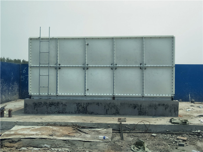 玻璃鋼水箱的可塑性表現(xiàn)在哪些地方？