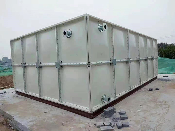 玻璃鋼水箱廠(chǎng)家介紹冬天玻璃鋼水箱是防凍的？