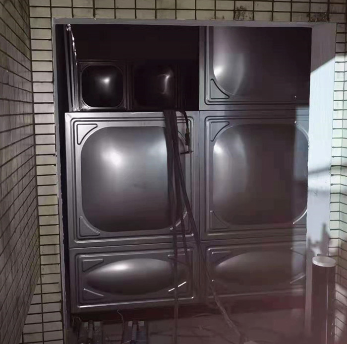 不銹鋼水箱長(zhǎng)青苔了怎么回事？