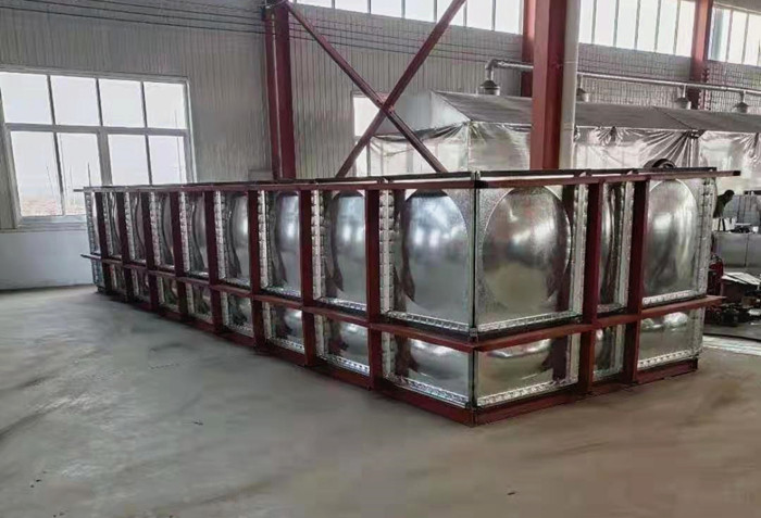 鍍鋅水箱在應(yīng)用上有哪些優(yōu)勢？