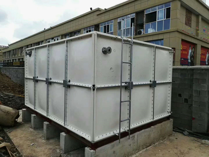 玻璃鋼水箱施工時應(yīng)注意什么？